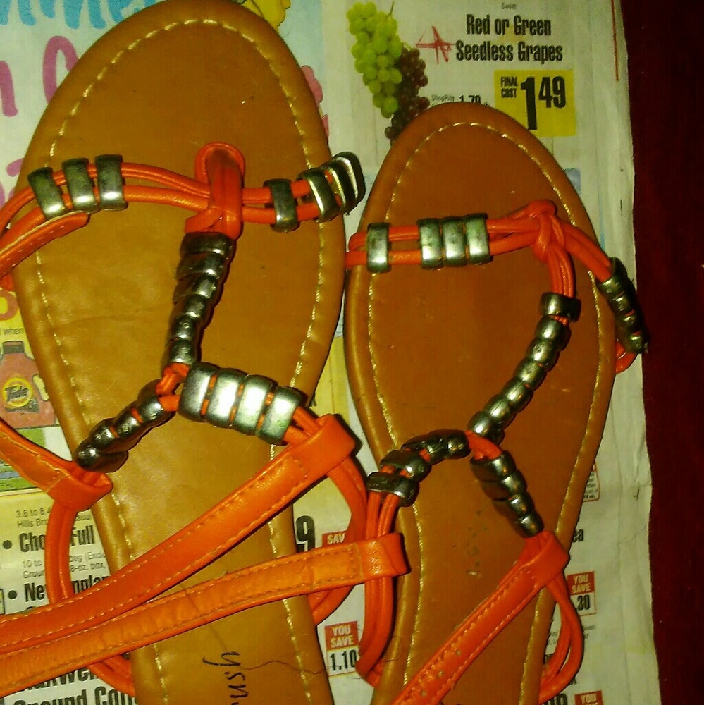 Woman sandals size 7